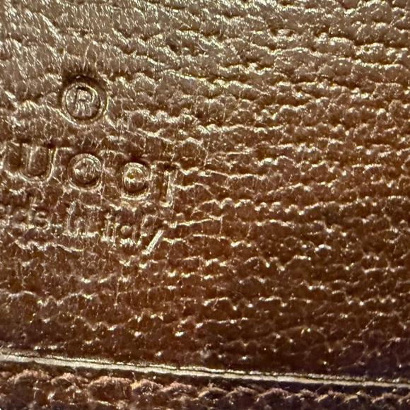 Gucci continental long wallet in the classic brown GG monogram canvas. - Picture 4 of 11